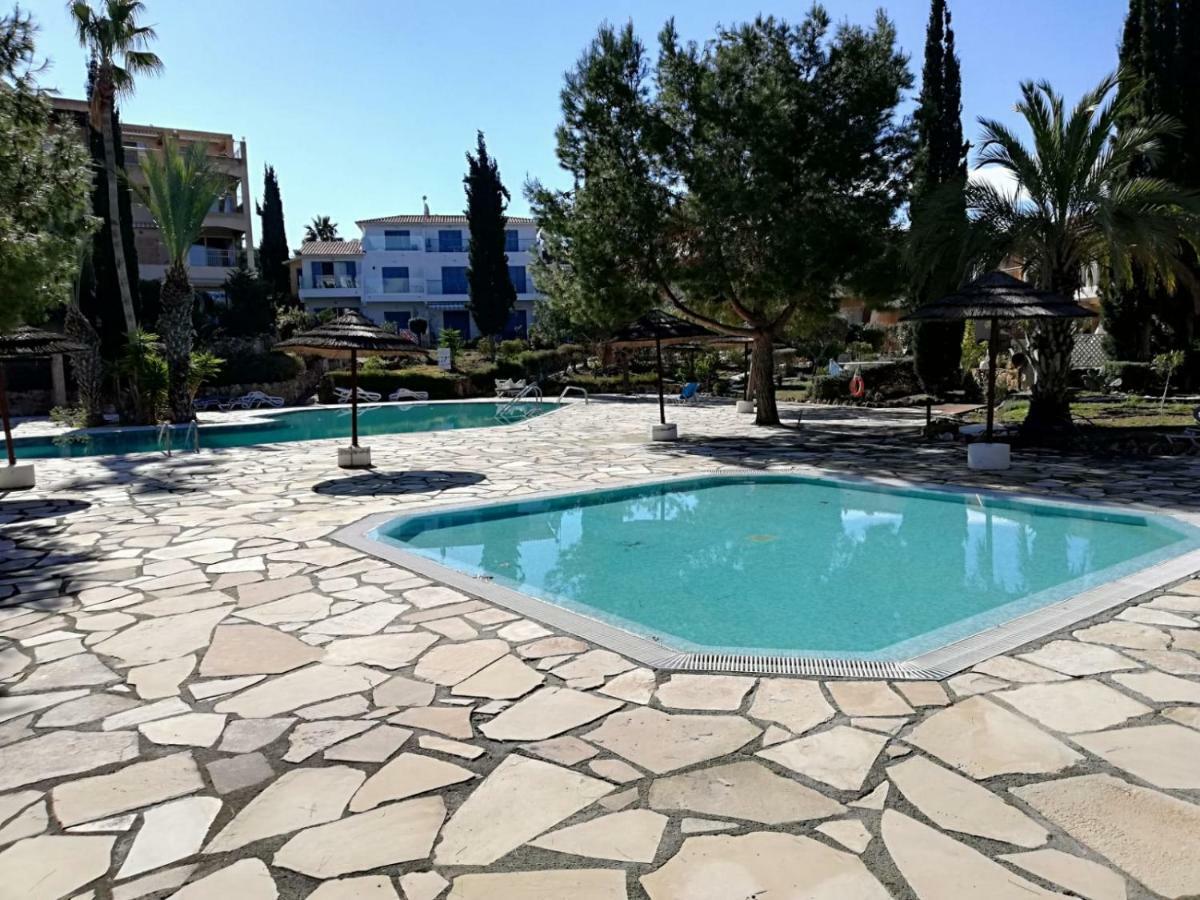 Family Paradise- Luxury Combined With Home Comfort Pafos Exterior foto