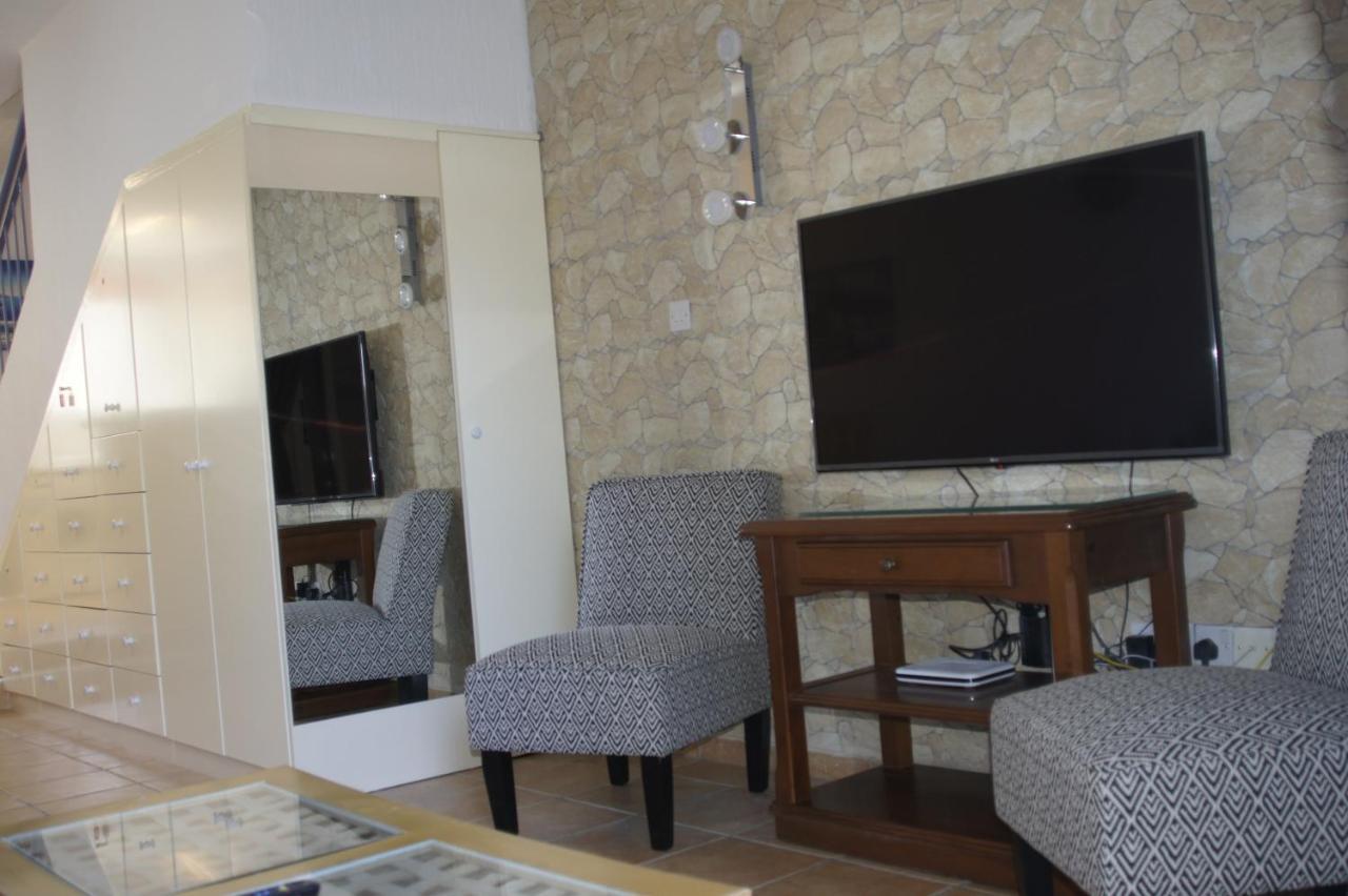 Family Paradise- Luxury Combined With Home Comfort Pafos Exterior foto